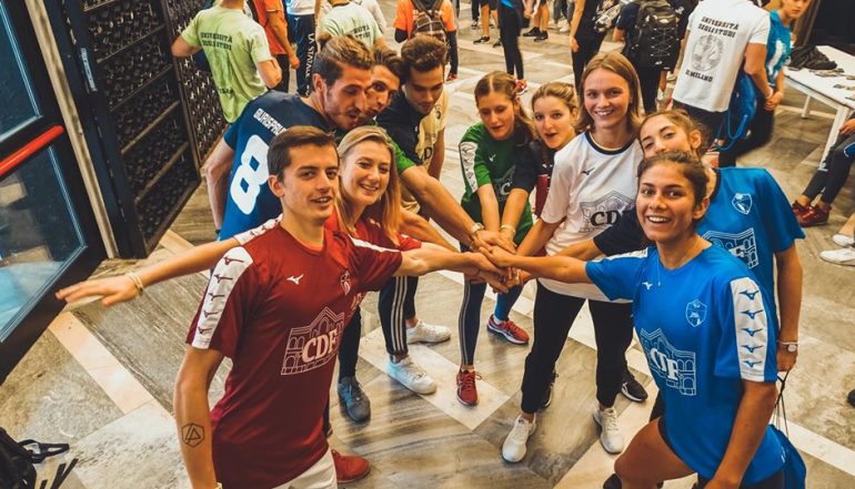 Foto & Video: gli scatti del FlashMob Statale che ha colorato Milano