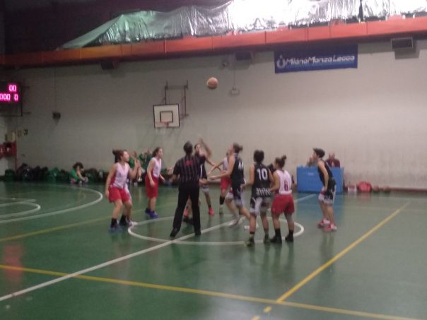 Basket Femminile, la vittoria sfugge per un soffio