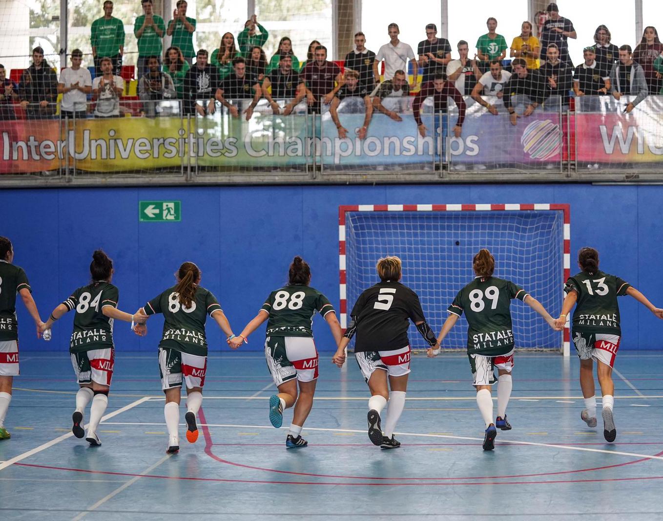 La sveglia suona, la Statale ad Barcellona