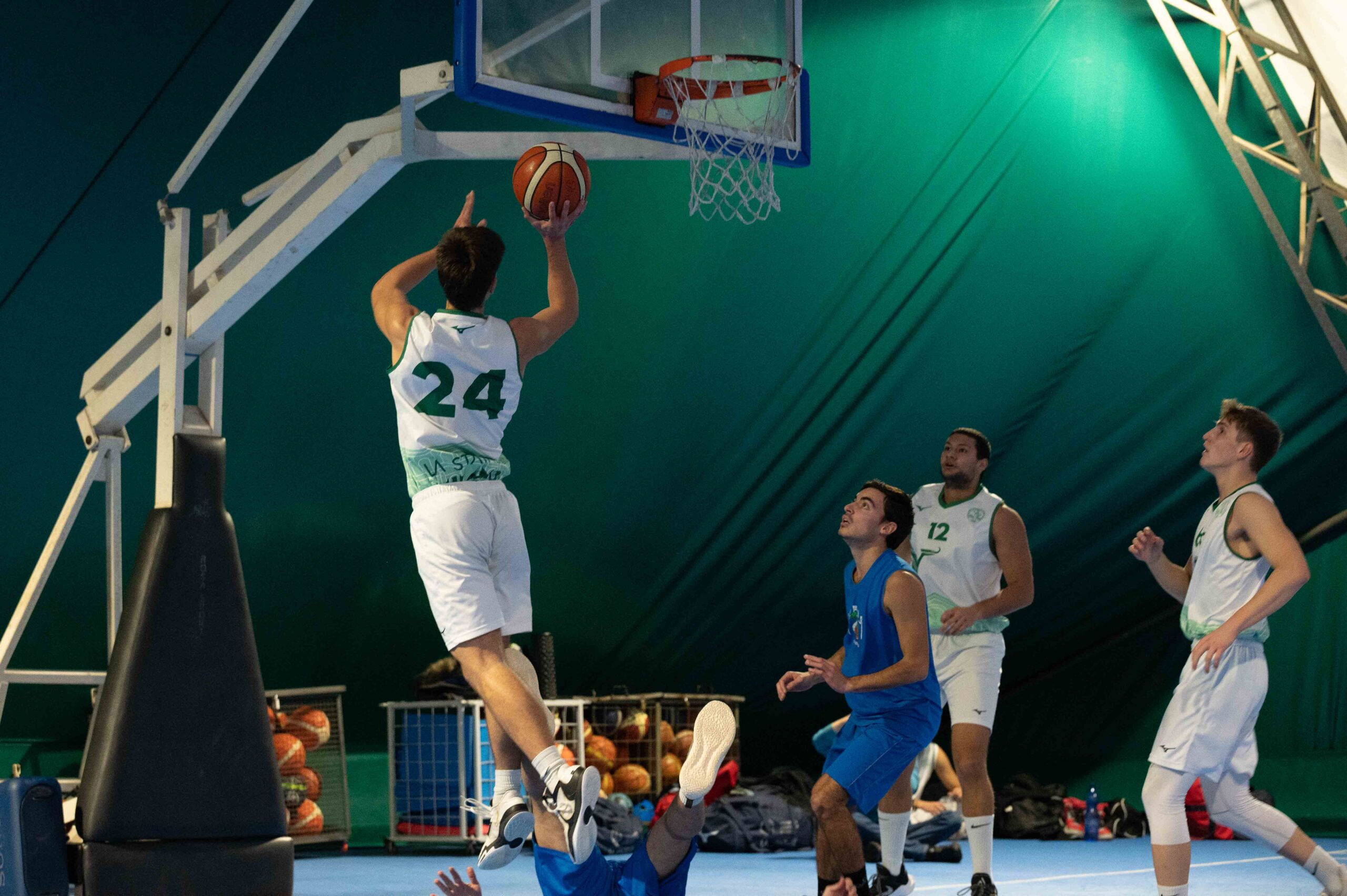 LA BIANCA FA IL BIS, CADE IL POLITECNICO CONTRO GLI STATALINI